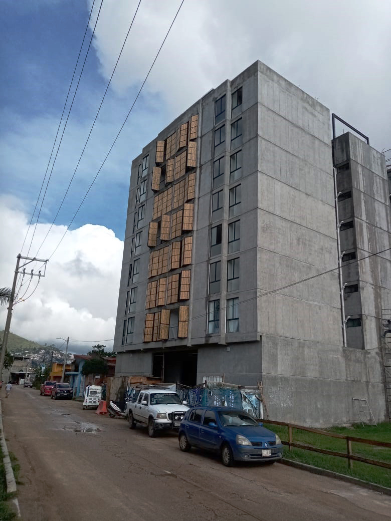 Residencial Caña EdificaciÓn de 28 Departamentos Residencial y UrbanizaciÓn de la primer Etapa de Proyecto denominado.