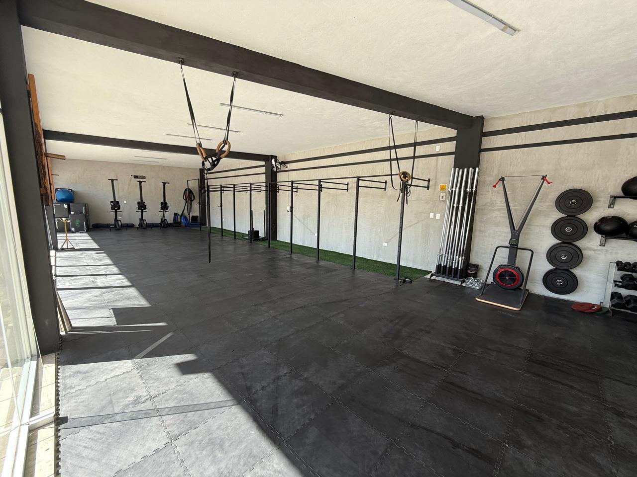 Remodelación de Gimnasio para Crossfit HABITAT